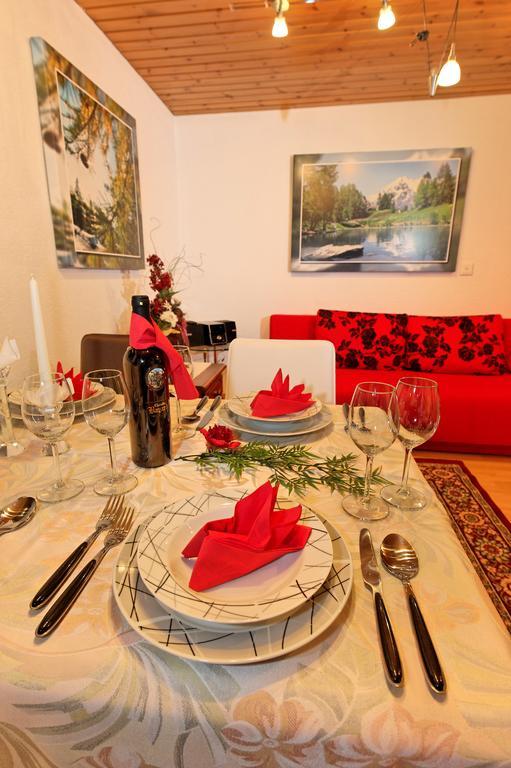 Apartmán Haus Waldheim Grächen Pokoj fotografie